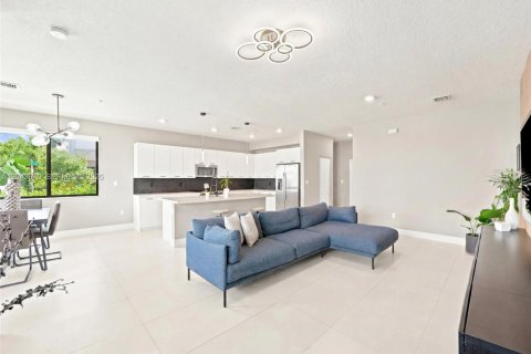 Купить кондоминиум в Дорал, Флорида 3 спальни, 139.91м2, № 2178741 - фото 12