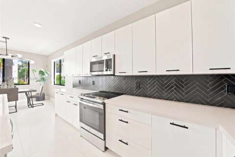 Купить кондоминиум в Дорал, Флорида 3 спальни, 139.91м2, № 2178741 - фото 20