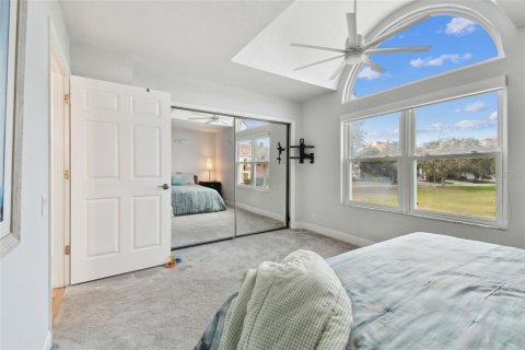 House in Saint Petersburg, Florida 3 bedrooms, 185.8 sq.m. № 1527399 - photo 30