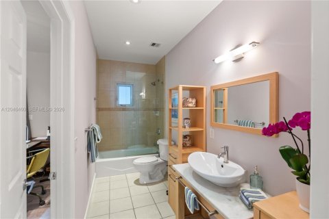 Villa ou maison à vendre à Coral Gables, Floride: 3 chambres, 229.65 m2 № 2189463 - photo 21