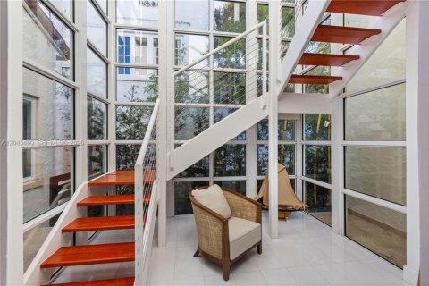 Villa ou maison à vendre à Coral Gables, Floride: 3 chambres, 229.65 m2 № 2189463 - photo 24
