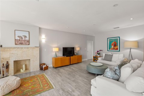 Villa ou maison à vendre à Coral Gables, Floride: 3 chambres, 229.65 m2 № 2189463 - photo 7