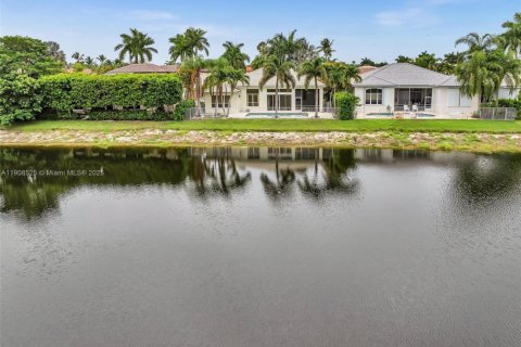 House in Boca Raton, Florida 4 bedrooms, 257.99 sq.m. № 1967423 - photo 21