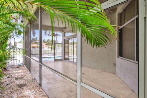 House in Boca Raton, Florida 4 bedrooms, 257.99 sq.m. № 1967423 - photo 19