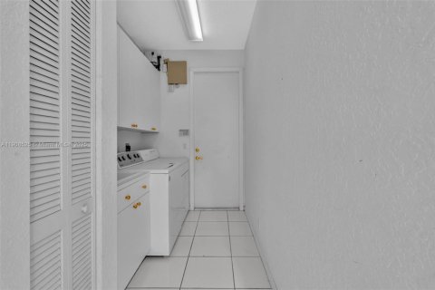 House in Boca Raton, Florida 4 bedrooms, 257.99 sq.m. № 1967423 - photo 20