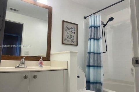 Condo in Coral Springs, Florida, 2 bedrooms  № 1854853 - photo 26