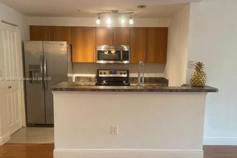 Condo in Coral Springs, Florida, 2 bedrooms  № 1854853 - photo 11