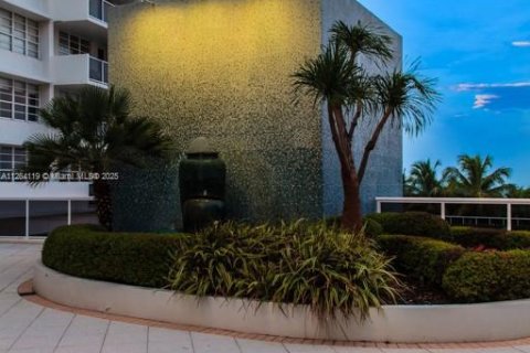 Copropriété à louer à Miami Beach, Floride: 1 chambre, 78.5 m2 № 70270 - photo 3