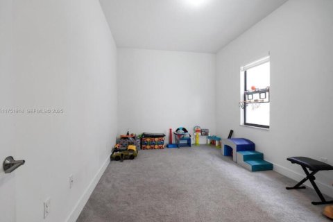 Casa en venta en Miramar, Florida, 5 dormitorios, 314.1 m2 № 2084177 - foto 15