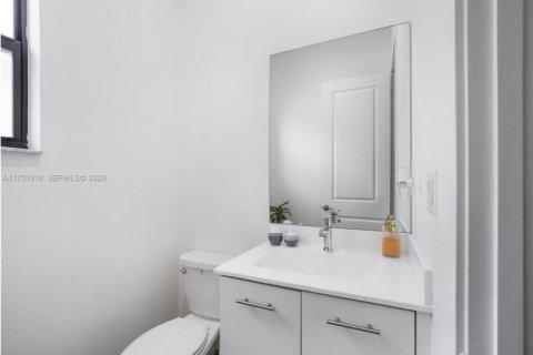 Casa en venta en Miramar, Florida, 5 dormitorios, 314.1 m2 № 2084177 - foto 14
