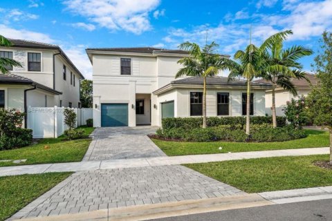 Casa en Miramar, Florida 5 dormitorios, 314.1 m2 № 2084177