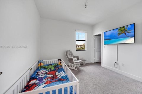 Casa en venta en Miramar, Florida, 5 dormitorios, 314.1 m2 № 2084177 - foto 19