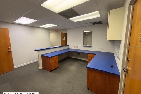 Commercial property in Hudson, Florida № 2212442 - photo 23