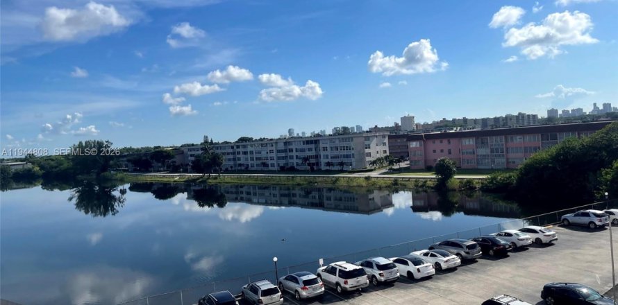 Condo à Miami, Floride, 1 chambre № 2001398