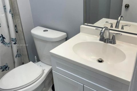 Copropriété à louer à Miami, Floride: 1 chambre, 79.99 m2 № 2001398 - photo 6