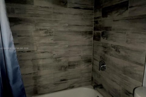 Copropriété à louer à Miami, Floride: 1 chambre, 79.99 m2 № 2001398 - photo 16