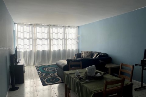 Copropriété à louer à Miami, Floride: 1 chambre, 79.99 m2 № 2001398 - photo 11