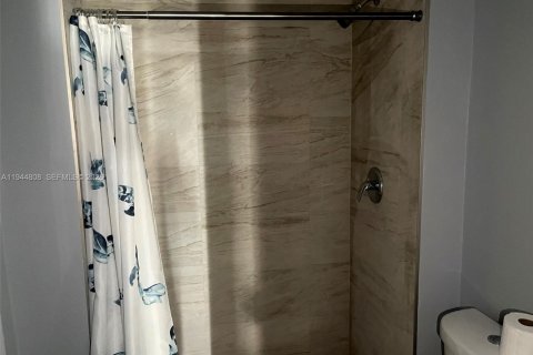 Copropriété à louer à Miami, Floride: 1 chambre, 79.99 m2 № 2001398 - photo 14