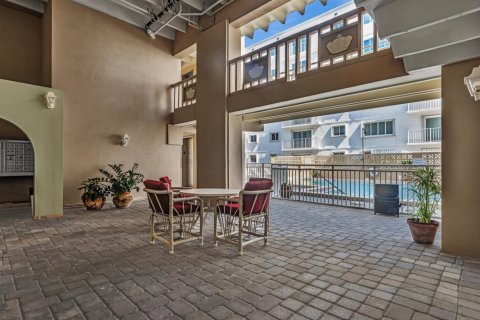 Condo in South Palm Beach, Florida, 1 bedroom № 2169941 - photo 25