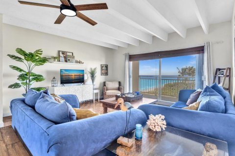 Condo in South Palm Beach, Florida, 1 bedroom № 2169941 - photo 6