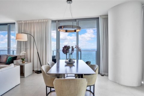Condominio en venta en Hollywood, Florida, 3 dormitorios, 164.53 m2 № 2035183 - foto 12