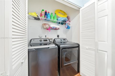 Adosado en venta en Homestead, Florida, 4 dormitorios, 161.28 m2 № 1967042 - foto 21