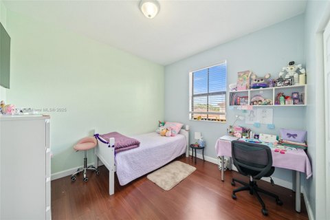 Adosado en venta en Homestead, Florida, 4 dormitorios, 161.28 m2 № 1967042 - foto 17