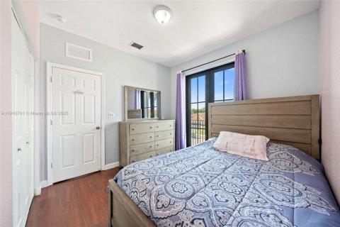 Adosado en venta en Homestead, Florida, 4 dormitorios, 161.28 m2 № 1967042 - foto 15