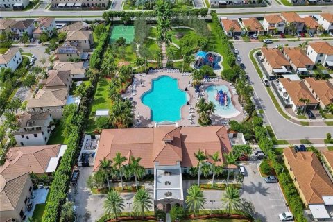 Adosado en venta en Homestead, Florida, 4 dormitorios, 161.28 m2 № 1967042 - foto 26