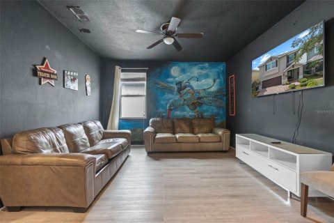 Casa en venta en Kissimmee, Florida, 8 dormitorios, 315.96 m2 № 1774024 - foto 8