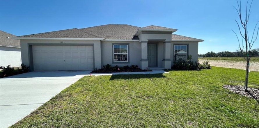 House in Bartow, Florida 4 bedrooms, 159.14 sq.m. № 1722188