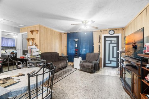 Casa en venta en Pompano Beach, Florida, 2 dormitorios, 86.21 m2 № 1842595 - foto 11