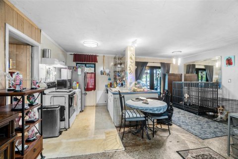 Casa en venta en Pompano Beach, Florida, 2 dormitorios, 86.21 m2 № 1842595 - foto 8