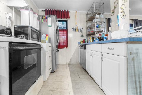 Casa en venta en Pompano Beach, Florida, 2 dormitorios, 86.21 m2 № 1842595 - foto 12