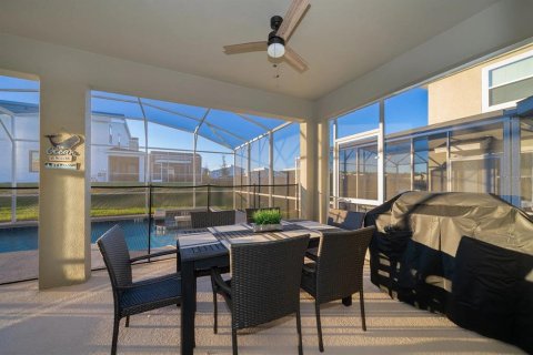 House in Davenport, Florida 6 bedrooms, 305.74 sq.m. № 1901224 - photo 25