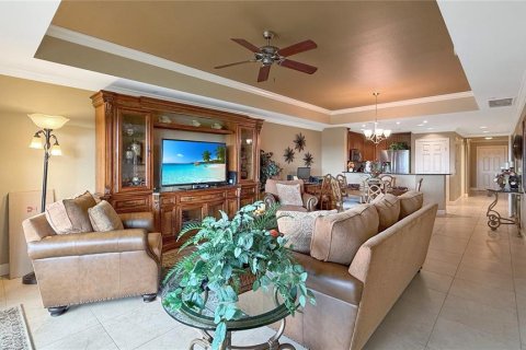 Condo in Four Corners, Florida, 3 bedrooms № 2204451 - photo 16