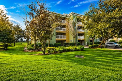 Condo in Four Corners, Florida, 3 bedrooms № 2204451 - photo 3
