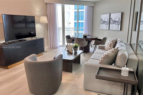 Condo in Sunny Isles Beach, Florida, 2 bedrooms  № 1889073 - photo 12
