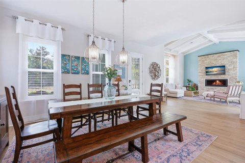 House in Newberry, Florida 4 bedrooms, 367.52 sq.m. № 2117037 - photo 9