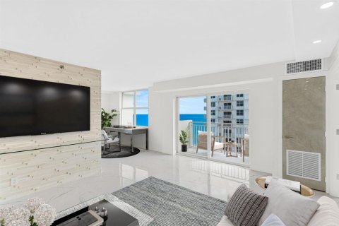 Condo in Highland Beach, Florida, 2 bedrooms  № 2271864