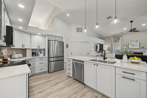 Villa ou maison à vendre à Oldsmar, Floride: 3 chambres, 212.56 m2 № 2429179 - photo 14