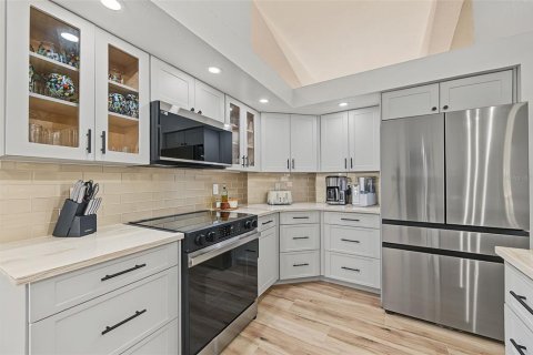 Villa ou maison à vendre à Oldsmar, Floride: 3 chambres, 212.56 m2 № 2429179 - photo 13
