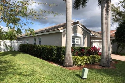 Купить виллу или дом в Холливуд, Флорида 3 спальни, 172.05м2, № 2026261 - фото 30