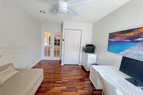 Купить виллу или дом в Холливуд, Флорида 3 спальни, 172.05м2, № 2026261 - фото 18