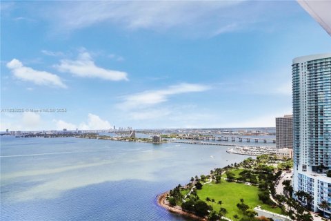 Condominio en venta en Miami, Florida, 2 dormitorios, 147.53 m2 № 2154441 - foto 22