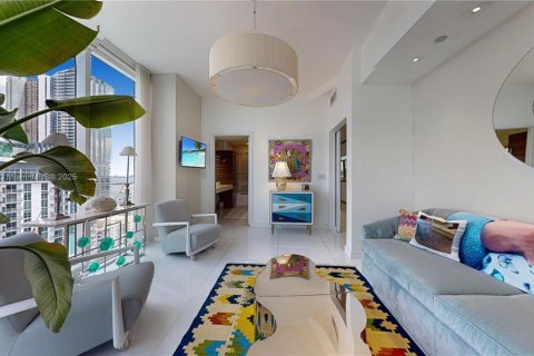 Condominio en venta en Miami, Florida, 2 dormitorios, 147.53 m2 № 2154441 - foto 17