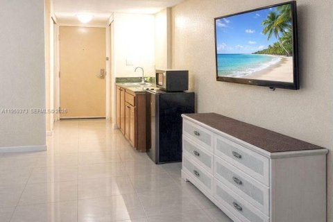 Copropriété à vendre à Sunny Isles Beach, Floride: 39.02 m2 № 2027593 - photo 6