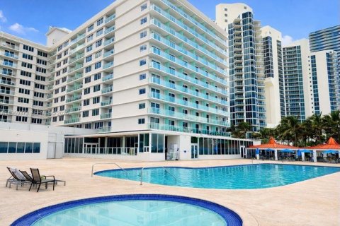 Copropriété à vendre à Sunny Isles Beach, Floride: 39.02 m2 № 2027593 - photo 10
