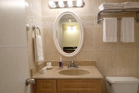 Copropriété à vendre à Sunny Isles Beach, Floride: 39.02 m2 № 2027593 - photo 4