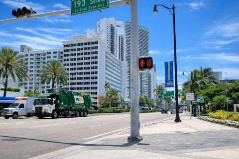 Copropriété à vendre à Sunny Isles Beach, Floride: 39.02 m2 № 2027593 - photo 9